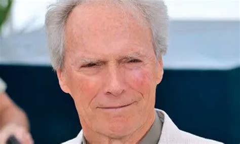 Clint Eastwood: photos show the Hollywood veteran as a。